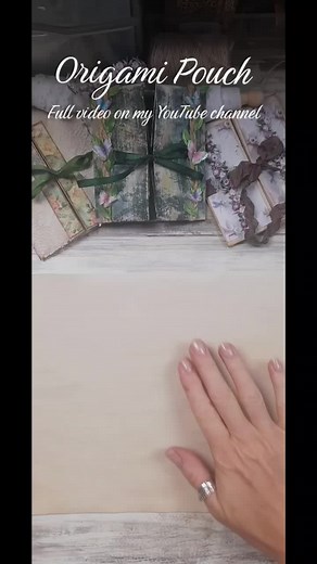 Origami pouch, perfect for adding into your journals to keep notes and ephemera in. #origami #origamitutorial #pouch #papercrafts #ephemera #gikerryoutube #gikerr #happinessincrafting #junkjournal #journal #crafting