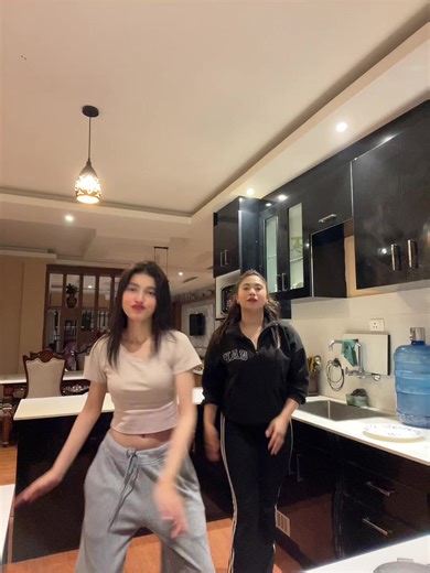 manashi.dhakal (@manashi.dhakal)’s videos with original sound - TSamiha_