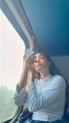 Getting ready before Train reaches its destination 🌷🤍 #makeup #ytshorts