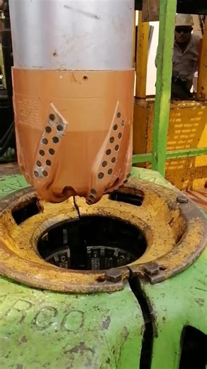 𝐊𝐚𝐫𝐰𝐚𝐧 𝐘 𝐒𝐚𝐥𝐢𝐡 | 𝟗 𝟕/𝟖” 𝐃𝐫𝐢𝐥𝐥 𝐒𝐡𝐨𝐞: drill shoe is a specialized casing shoe used in oil and gas drilling to guide the casing string into the wellbore. A 9... | Instagram