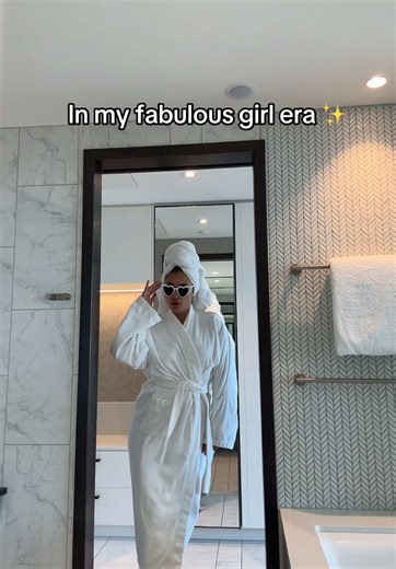 Embrace Your Fabulous Life as a Polynesian Woman