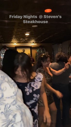 Friday Nights @ Steven’s Steakhouse | Enrique Morales