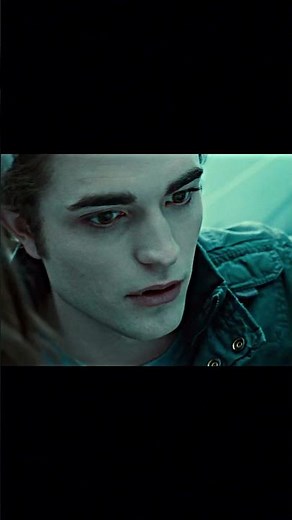 Спас Эзабеллу Свончик 😱 #сумерки #twilight #фильм #белла #робертпаттинсон #кристенстюарт #movie