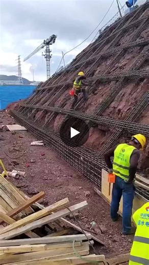 #civilengineering #geotechnicalengineering #structuralengineering #slopestabilization #soilmechanics #infrastructureprotection #sustainableinfrastructure #engineeringdesign #earthretention | SmartConstruct News