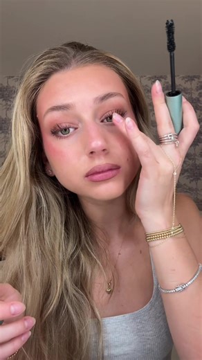 Stunning Eye Makeup Look for a Night Out