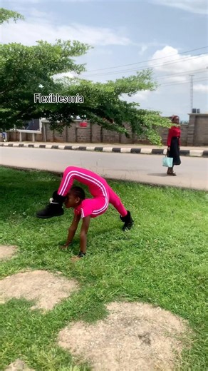 Imagine walking past and seeing this 👀what’s your first reaction? 🤔