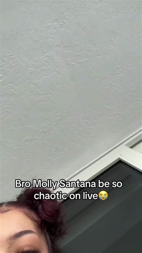 Chaotic Moments with Molly Santana on Live