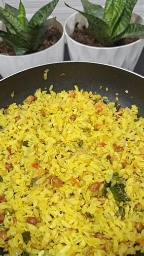 Apinchoflife | Restaurant Style POHA receipe #poha#poharecipe #eveingsnacks | Instagram