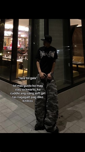 Tara Tol Gala: Cozy Cuddle Moments in the Room