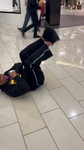 shoesswipes (@shoesswap)’s videos with original sound - shoesswipes