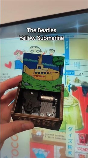 The Beatles Music Box - Yellow Submarine