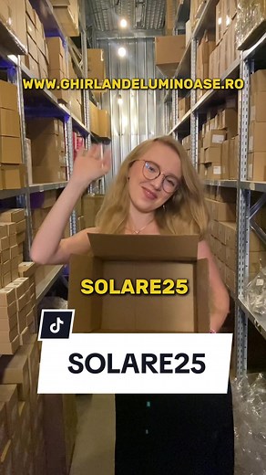 Nici cutiei nu i-a venit să creadă când a auzit, haha🤪 În perioada 17.07-24.07 ai 25% reducere la toate articolele din categoria “Solare”, folosind codul de reducere SOLARE25. Te așteptăm la noi pe site: WWW.GHIRLANDELUMINOASE.RO 🏷️ ghirlande luminoase, ghirlande solare, luminite solare, amenajare exterioara, amenajare gradina, decorare gradina, decorarare terasa, amenajare terasa, patio lights, patio ideas, patio makeover, patio decor, outdoor decor, outdoor design, backyard ideas, backyard d