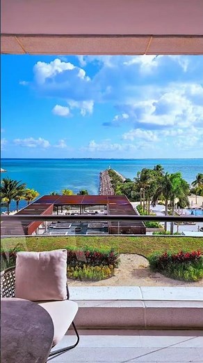 POV: The most relaxing resort in Cancun? 🇲🇽 🌊 #SLS