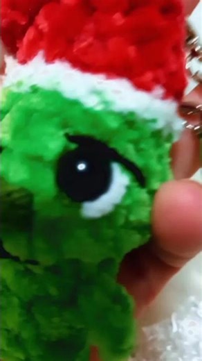 Crochet Keychain Grinch #crochet #grinch