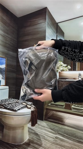 Discover the Latest Women's Fashion Trends in Bras