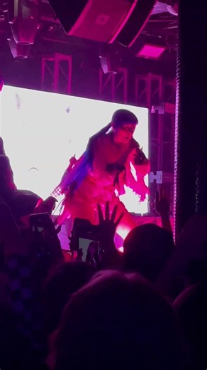 Ashnikko Performing “Tantrum” at Paradise Rock Club on 11/1/21