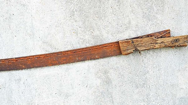 From Rust to Glory – Restoring a Rare Caucasian Shashka to Its Former Splendor!