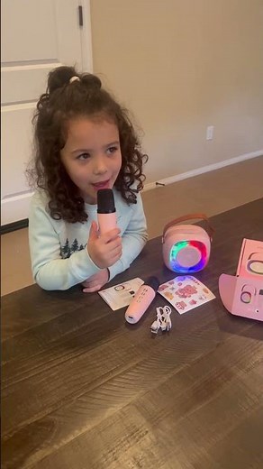 Seriously the cutest little karaoke machine for kids !