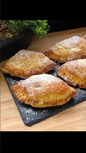 Forget regular apple turnovers! 🍎🤫 Bake them DIFFERENTLY!