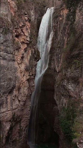 T’es dans la Drôme? La Chute de la Druise t’attend! #chutedeladruise