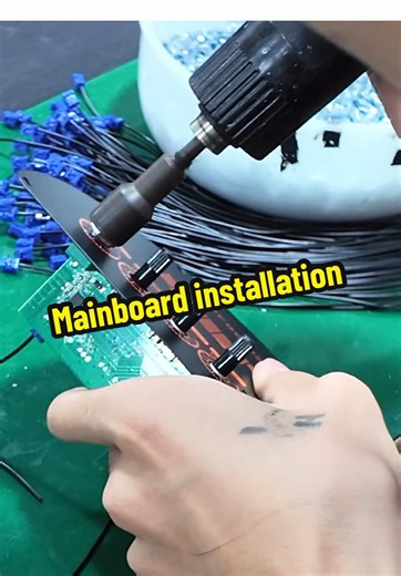 Source speaker factory-install and connect the mainboard #sourcefactory #speakerbusiness #speakerbrazil #wholesale #zqsspeaker #karaokemachine #fypシ゚viral #workshop #madeinchina