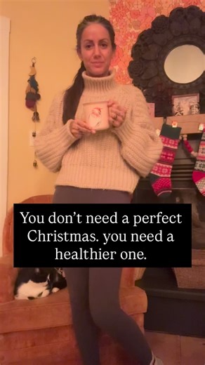 Doris on Instagram: "✨ A Very Dori Christmas is officially HERE — and babe… she is loaded with the low-tox magic you’ve been begging me for. This isn’t a “Pinterest holiday.” This is the guide I wish I had years ago — before I knew what was hiding in cleaning products, candles, baking ingredients, wrapping paper, cookware, and even our traditions. Once you see it, you can’t unsee it. But here’s the best part: You don’t have to give up the magic of Christmas to protect your health. You just need 