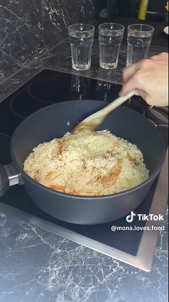 Arabischer Reis: Leckeres Rezept mit Reisnudeln und Sonnenblumenöl