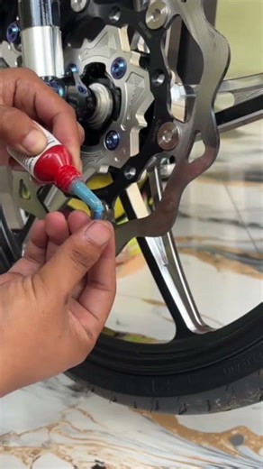 The result of installing titanium bolts on the swing arm and CVT of an automatic motorcycle #shorts