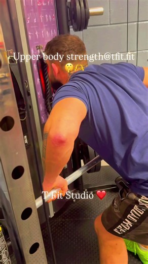 Upper body strength rotations at T-Fit 💪 This is about controlled lifts, solid technique, and building real strength through the chest, back, shoulders and arms. No rushing, no ego — just focused work, progressive loading, and getting stronger week by week. You vs you, every session. 🖤❤️ #TFit #UpperBodyStrength #StrengthTraining #GetStronger #NoEgoTraining #FunctionalStrength #TeamTFit #StrongNotFast #TrainWithPurpose #YouVsYou