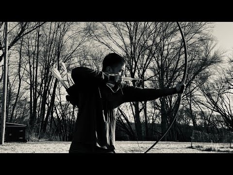 Practicing the Howard Hill style | Traditional Archery