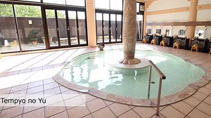 A Japanese-style inn, or ryokan, with a bird’s-eye view of Nara Mount Wakakusayama is one of popular spots with good scenery in Nara. On Mt. Wakakusayama, there is a Japanese-style inn, or ryokan, called "Mikasa". What an amazing view! When you check in, you’ll be in a lobby that overlooks the whole town of Nara. You take in the view as you get your room. The maisonnette-type rooms are in a Japanese aesthetic with a resort feel. Some rooms come with outdoor hot springs baths. The maisonette-type