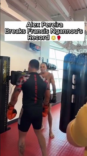 Alex Pereira DESTROYS Francis Ngannou Punch Machine Record 😱💥 #alexpereira