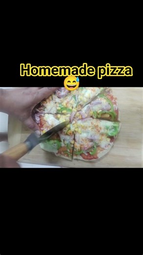 homemade pizza#food#pizza 🍕