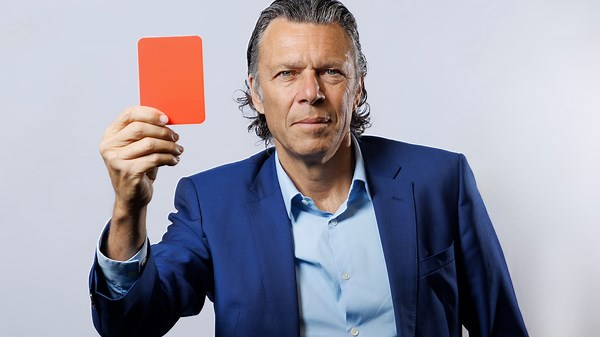 Blick Kick: Kay Voser poltert wegen Görtler-Rot