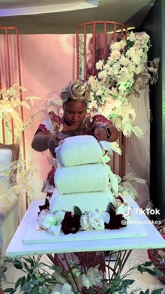 Gorgeous Wedding Cake Stacking for Celebrations