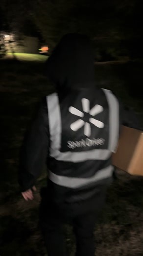 Custom Printed Reflective Safety Vests for Delivery Drivers
