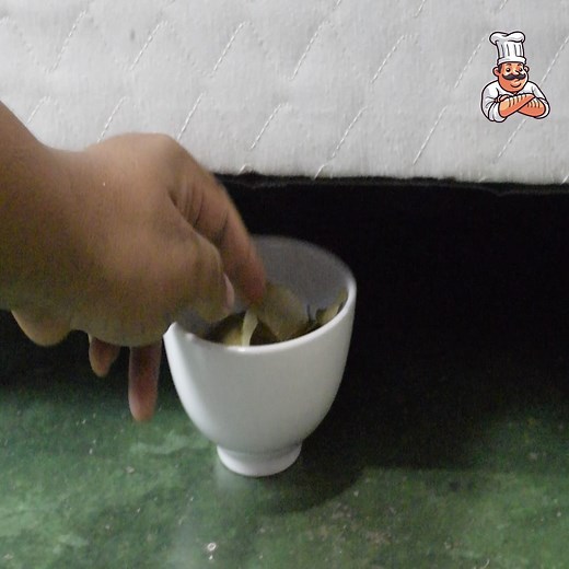 517K views · 3.6K reactions | Put 1 bay leaf under your bed  and watch what happens 30 minutes later. | Recipes Taught | Facebook