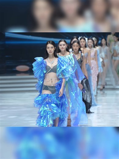 774#4K #catwalkmodel #beautifulgirl #runway #fashion #models #modelswalk #underwear #走秀 #runwaymodels #内衣 #란제리 #下着ショ #ランジェリーショー