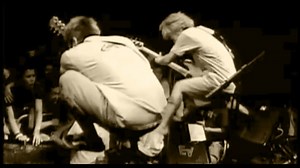 【和訳解説】「Stay Gold」Hi-STANDARD 歌詞の意味｜色褪せない輝きと孤独を越える勇気 : ハイスタ歌詞和訳のすべてがここに