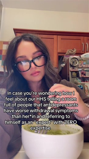There is literally no comparison here and what a dangerous statement to make. We are talking about two completely different classes of *rugs, one being highly ad*ictive and causing severe withdrawal symptoms, along with thousands of deaths per year. #rfkjr #hhs #antidepressants #therapist #mentalhealth