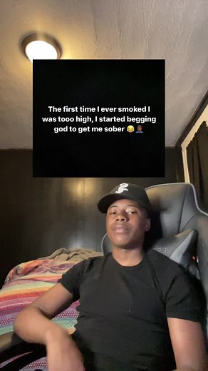 Y’all ever be toooo high to the point you get scared ? 😂 #edibles #smoke #funnyvideo #hilarious