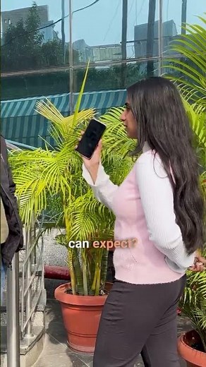 How much does an operation manager earn?