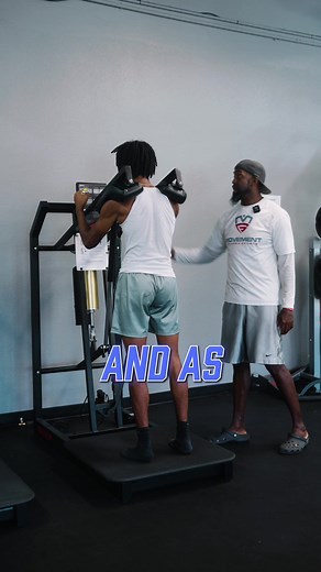 Unleash Next-Level Training with Keiser Equipment at Movement Fitness! Discover the power of innovation as we proudly introduce you to our exceptional Keiser equipment collection. As one of the select gyms offering this cutting-edge technology, Movement Fitness brings you a realm of benefits that are truly unmatched. In this video, Coach Nash takes you through the incredible advantages of the Keiser Air Squat - a game-changer in leg strength and overall conditioning. Watch as he explains how the