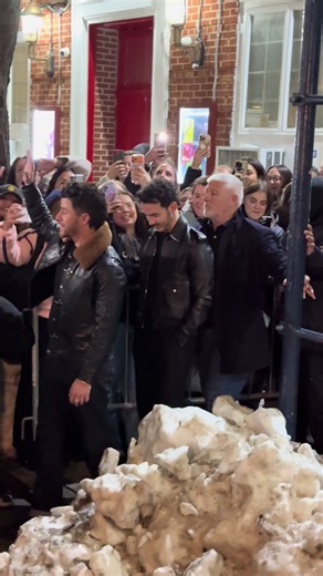 @Kevin Jonas and @Nick Jonas leave Irving Plaza after the Sunday Best Premier! #nickjonas #kevinjonas #sundaybest #sundaybestlive