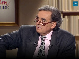 COUP DE GUEULE - Si vous avez regardé la télé dans les années 60 et 70, vous avez forcément vu le travail du producteur Jean Christophe Averty. Invité par Bernard Pivot en 1996, il pousse l'un de ses célèbres coups de gueule. L'objet de son ire : le zapping. (Et vous pouvez voter à la fin de la vidéo). | INA