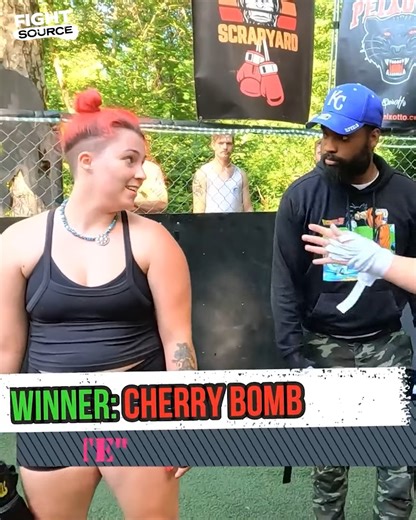 The scrapyard's WILDEST women 😅 | Fight Source