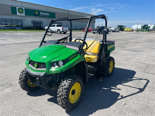 2022 John Deere XUC560E Gator | Transportation