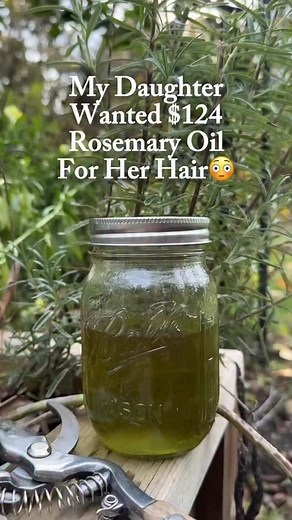 Got some rosemary left over? Don’t let it go to waste! Make a quick hair oil instead. Just use this quick recipe and massage it into your scalp once a week. Easy, smells great, and your hair will love it. Want more simple ways to use what you grow (and actually remember when to harvest it)? Comment PLANNER and I’ll send you a link to grab our Seasonal Planner-packed with 90 activities to do in the garden every season! | Gardenary