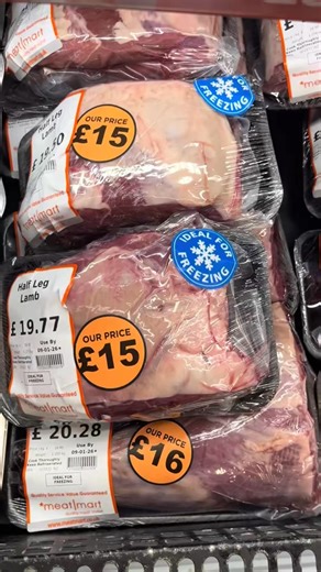 🎄✨ Festive Roasting Packs Are IN! ✨🎄 We’re fully stocked with our delicious festive roasting packs – perfect for Christmas dinners, family get-togethers, or filling the freezer for the holidays. Pop into the shop, stock up, and let us take the stress out of your festive feast! 🥩🔥 📍 See you in-store! | Meat Mart Barnsley