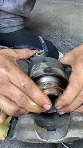257K views · 2.6K reactions | How to install a caliper piston caliper kit #buhaymechanic #highlights #followers #fbreelsfypシ゚viralシ | Eddie Benico | Facebook